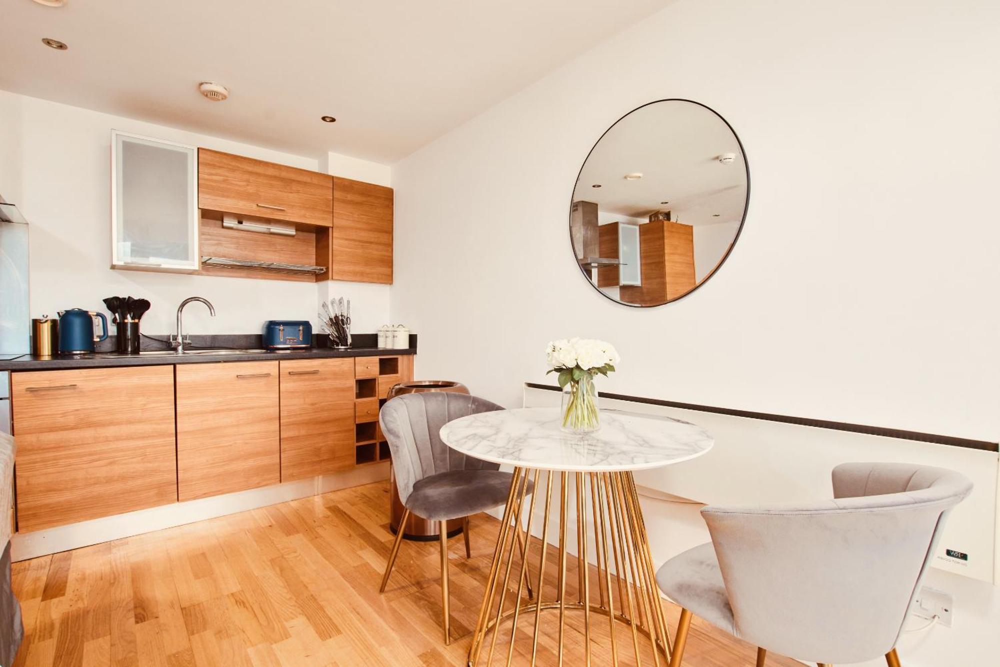 King Deluxe City Apt Large Balcony& Free Parking! Leeds  Exteriör bild